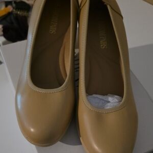 Dream Pairs Tan Women's Heels